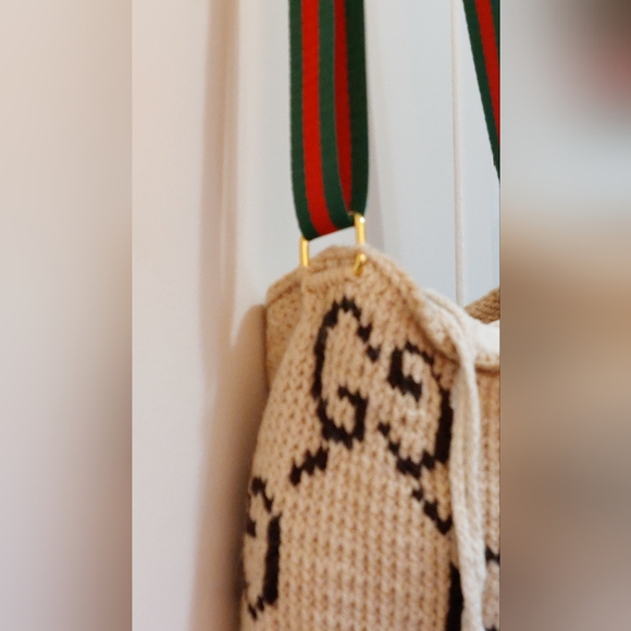 NEW Gucci Beige Knit Crossbody Bag (Large)GG Web Design+ Green/Red Striped Strap - Picture 5 of 8